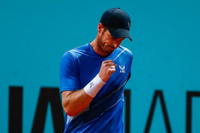 Andy Murray celebrando un punto en su duelo contra el canadiense Denis Shapovalov en el Mutua Madrid Open 2022