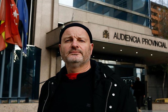 Archivo - El escultor coruñés Enrique Tenreiro 