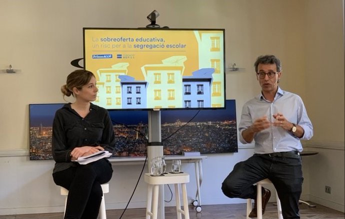 El director de la Fundació Bofill, Ismael Palacín, y la responsable de segregación escolar, María Segurola