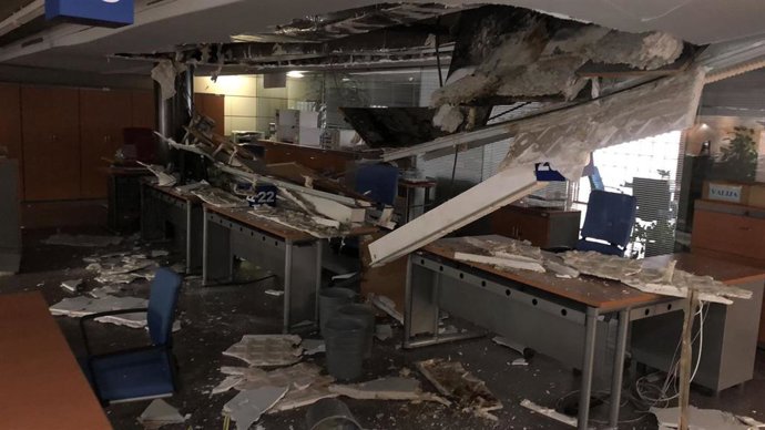 Imagen del techo desprendido