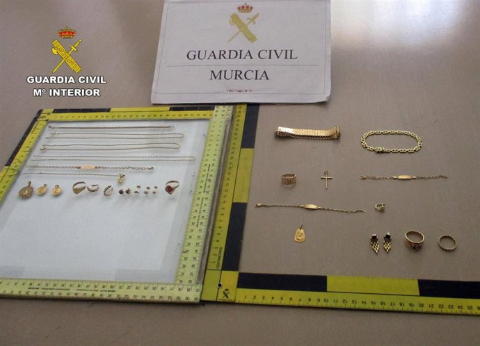 Desmantelado en San Javier (Murcia) un grupo delictivo de nueve personas dedicado robar joyas en viviendas