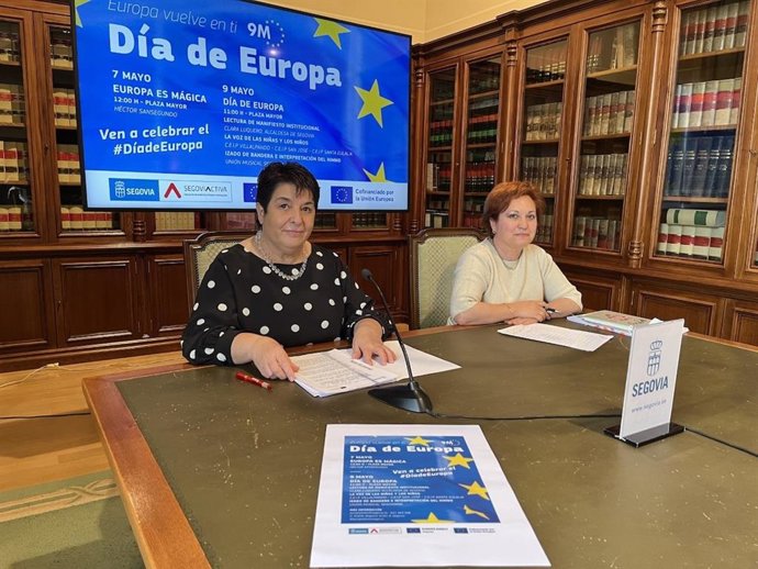 Luquero y la concejal de Agenda Urbana (D).