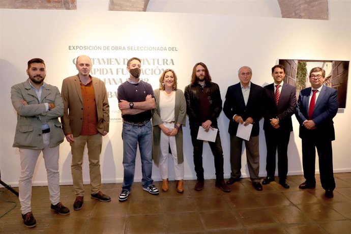 Autoridades en la entrega de premios del tercer concurso de pintura rápida 'Córdoba y sus patios'.