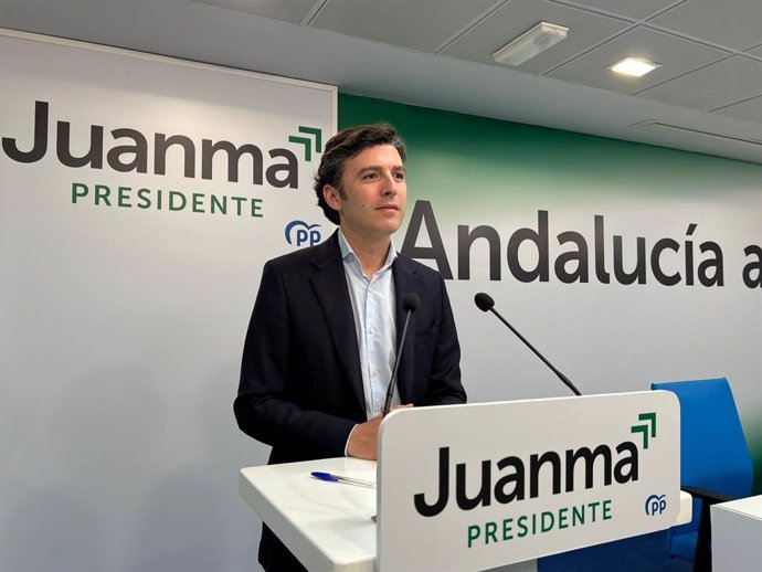 El coordinador de campaña del PP de Granada, Jorge Saavedra.