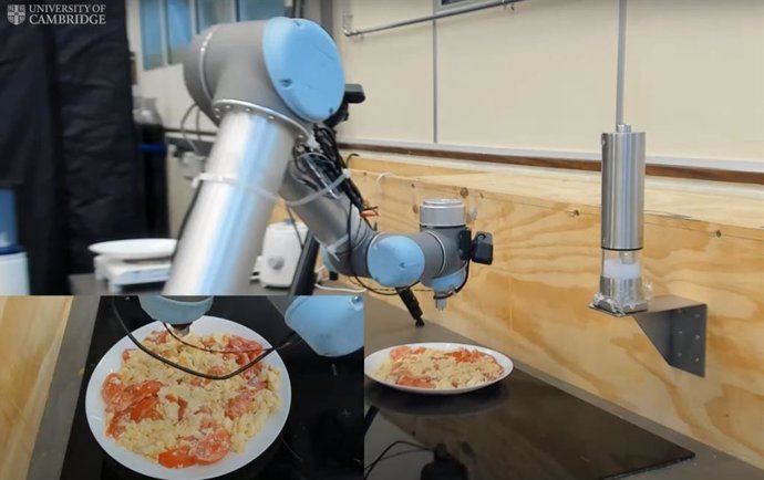 Robot chef probando comida