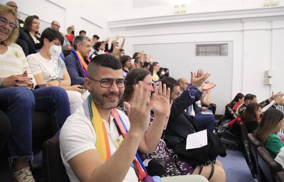 Archivo - Pleno de las Cortes para debatir la ley LGTBi de C-LM