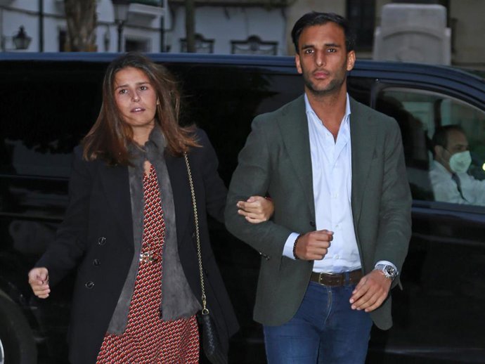 Cayetana Rivera y Manuel Vega, una de las parejas del momento