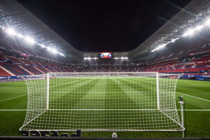 Archivo - Panoramic view  before the spanish league, LaLiga, football match played between CA Osasuna v  FC Barcelona at El Sadar Stadium on march 6, 2021 in Pamplona, Navarra, Spain.