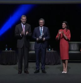 Imagen de la entrega del galardón