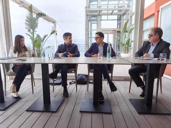 Touroperadores y canales online prevén una buena temporada para Playa de Palma, con cifras similares a 2019.