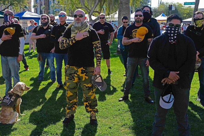 Integrantes de la milicia Proud Boys.