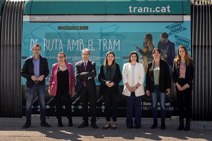 Tram y distintos entes de la comarca del  Baix Llobregat renuevan su acuerdo para impulsar 'La Ruta del Tram' en esta zona.
