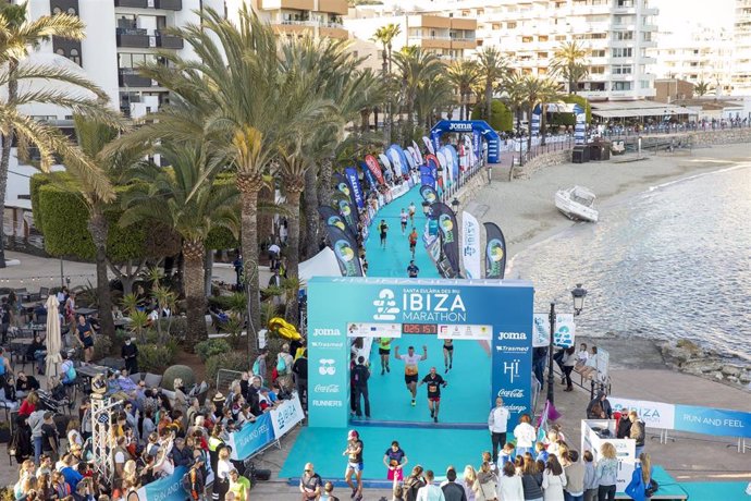 Llegada del Santa Eulria Ibiza Marathon 2022
