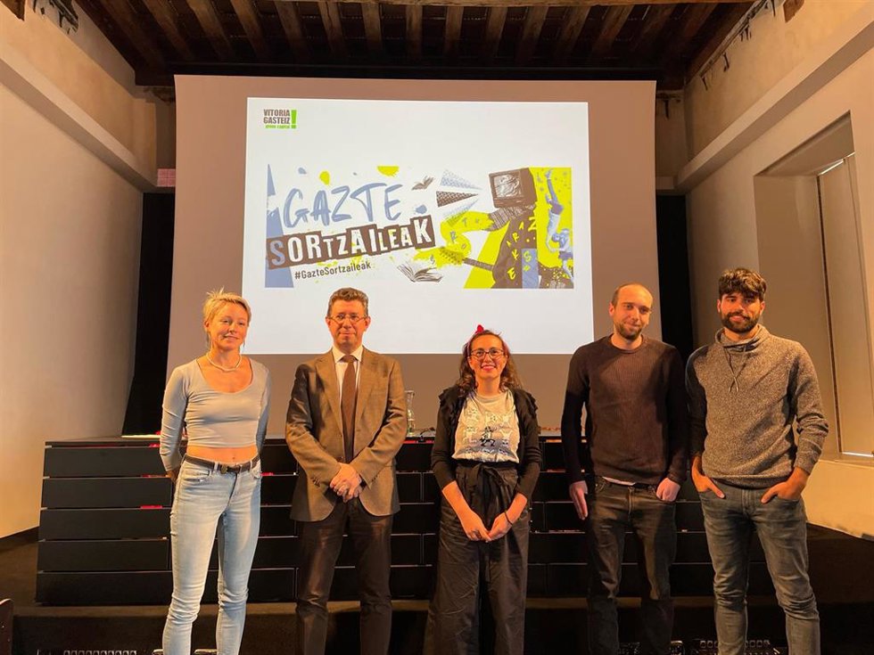 Presentación de la nueva edifición de la beca
