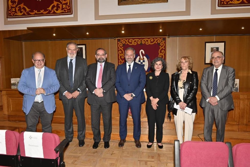 Presentación del libro 'El Tiempo de la Libertad. Historia, política y memoria de las Comunidades de Castilla en su V Centenario'.