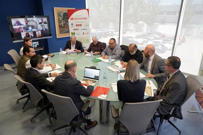 Reunión del jurado de los VII Premios Surco.
