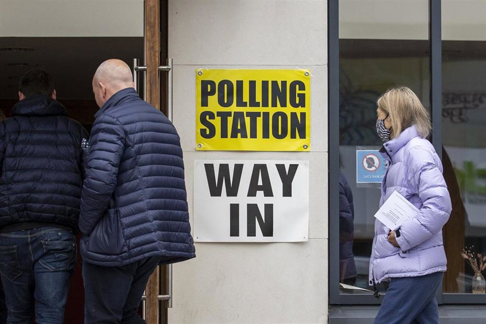 Elecciones parlamentarias en Irlanda del Norte