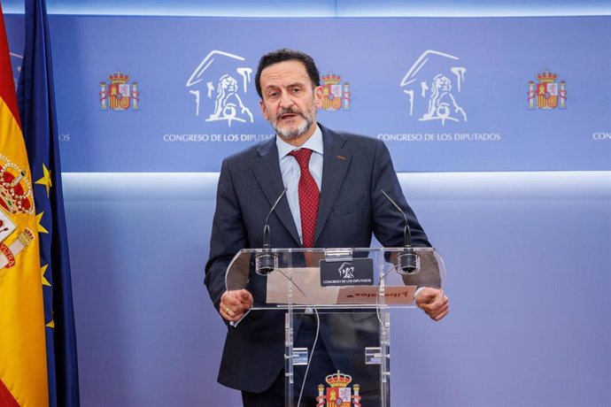 El vicesecretario general de Ciudadanos, Edmundo Bal, comparece en una rueda de prensa posterior a la comparecencia de la directora del CNI en la Comisión de Secretos Oficiales, en el Congreso de los Diputados, a 5 de mayo de 2022, en Madrid (España). 