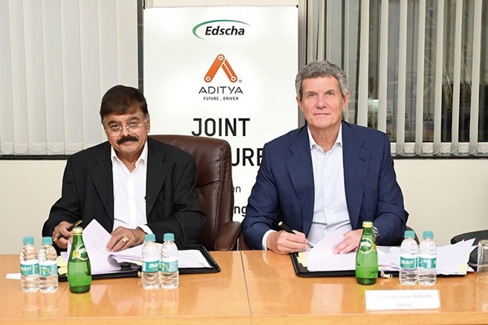 C. Jayaraman (Aditya) y Francisco J. Riberas (Gestamp)
