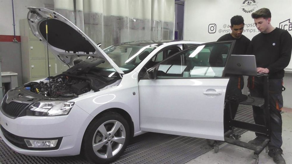 Talentia, el programa de RSC de Volkswagen Group España Distribución para impulsar el empleo juvenil