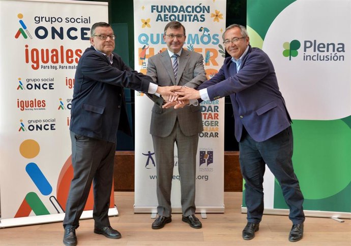Fundación ONCE, Fundación Aequitas y Plena inclusión España lanzan el proyecto piloto 'Documentos notariales en lectura fácil'
