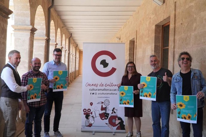 Archivo - El Consell y Cort presentan el festival de música catalana 'Gira-Illa' que se celebrará el 14 de mayo.