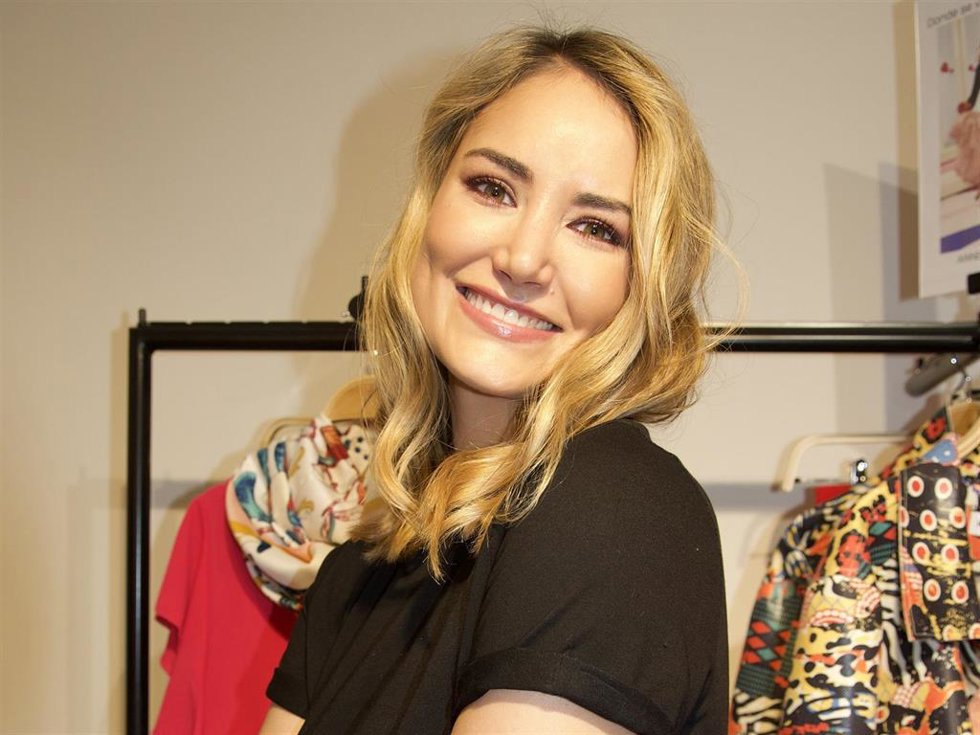 Alba Carrillo se deshace en halagos hablando de su ex, Santi Burgoa: "Le quiero mucho, me encanta él"