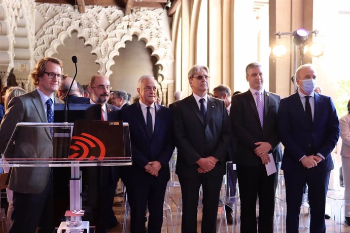 El acto ha tenido lugar en el Patio de Santa Isabel del Palacio de La Aljafería.