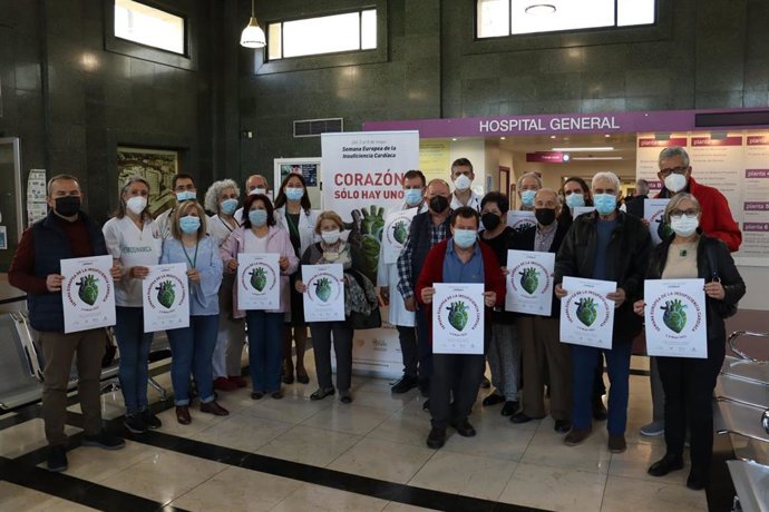Sanitarios y pacientes con insuficiencia cardiaca.