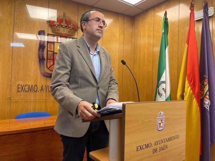Archivo - El portavoz del PP en el Ayuntamiento de Jaén, Manuel Bonilla 