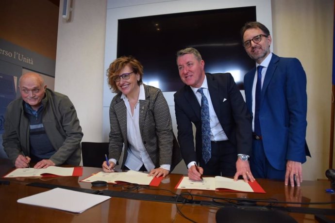 Firma del acuerdo de cooperación entre La Boqueria y el Mercado Central Histórico de Florencia en el Palazzo Vecchio