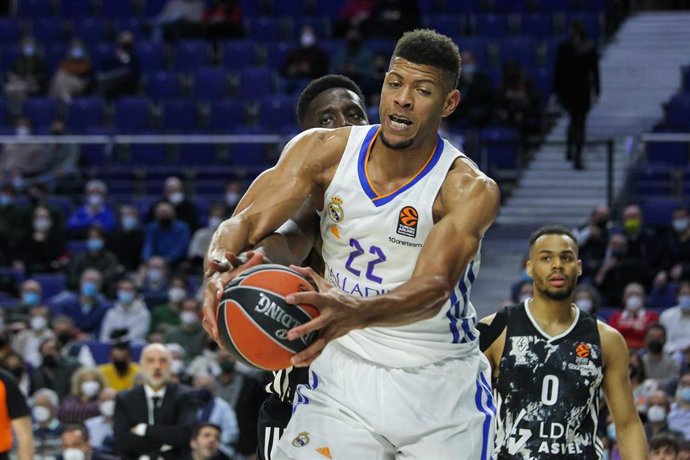 Archivo - Walter Samuel Tavares, jugador del Real Madrid, en un partido de Euroliga de esta temporada
