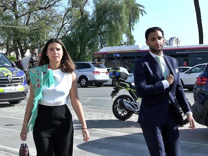 CAYETANA RIVERA Y MANUEL VEGA