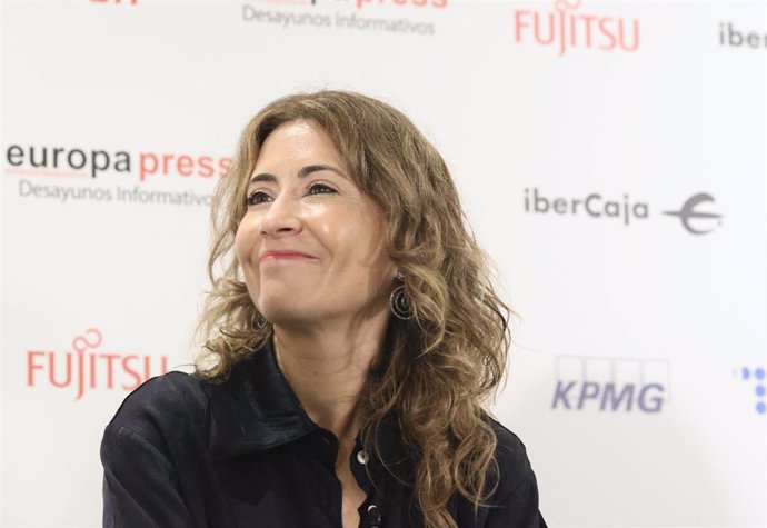 Archivo - La ministra de Transportes, Movilidad y Agenda Urbana, Raquel Sánchez, en un desayuno informativo de Europa Press, en el Hotel Hyatt Regency Hesperia Madrid, a 3 de marzo de 2022, en Madrid (España).