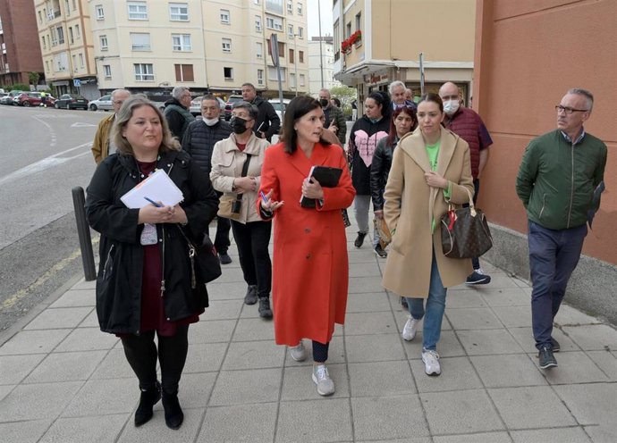 La alcaldesa de Santander, Gema Igual, visita la zona de La Encina-Fernando de los Ríos