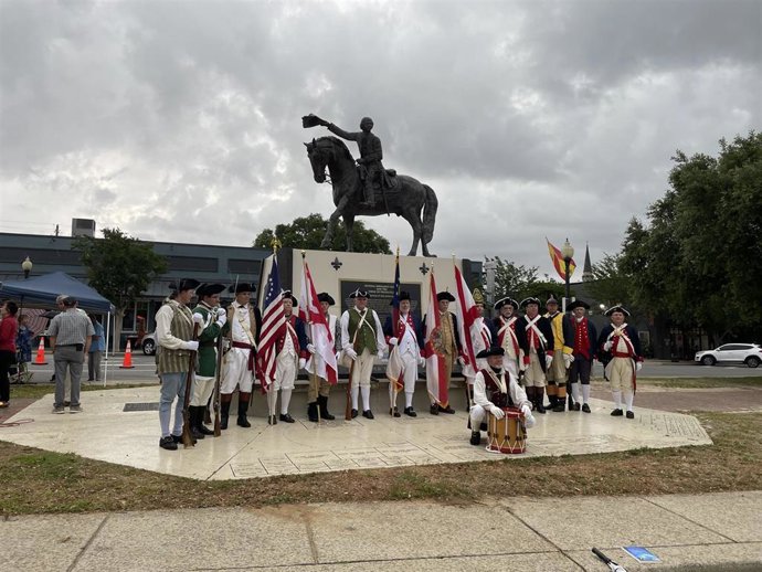 El presidente de la Diputación de Málaga, Francisco Salado, en un acto que conmemora la liberación de Pensacola de los ingleses