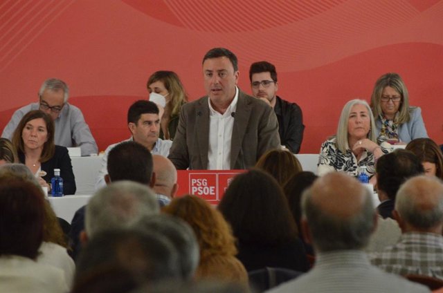El secretario xeral del PSdeG, Valentín González Formoso, interviene por primera vez como líder del partido ante el Comité Nacional