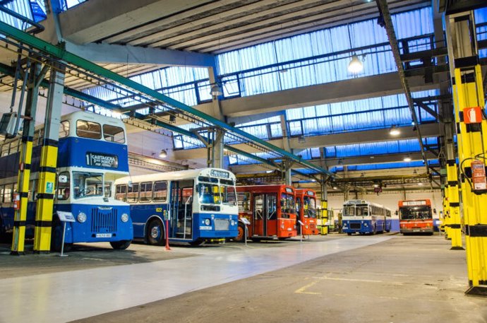 Archivo - Rally de Autobuses Históricos de la EMT