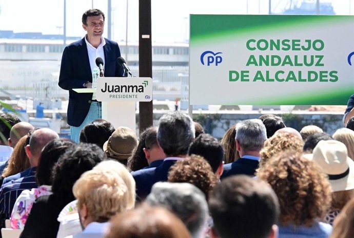 Bruno García en su intervención en el Consejo de Alcaldes celebrado en Algeciras.