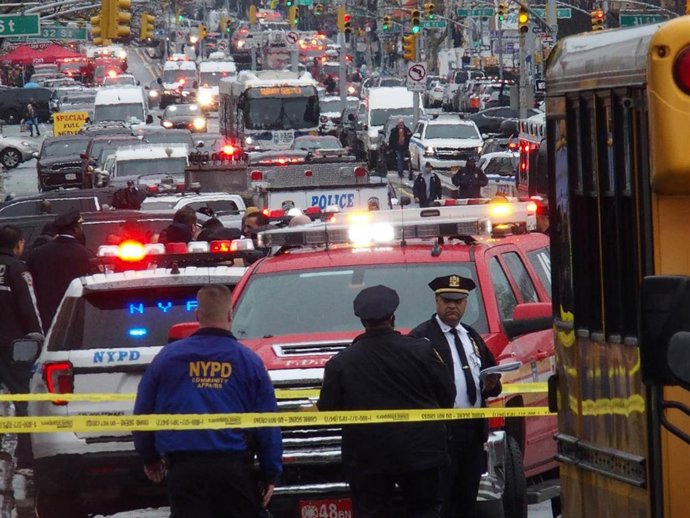 Incidente a tiros en el metro de Nueva York en abril de 2002 