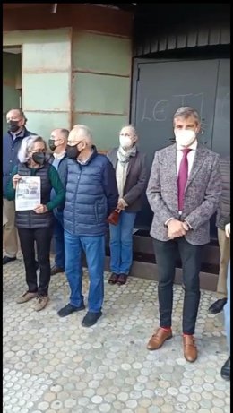 El PP de Granada apoya a los vecinos de Arabial en otra protesta contra el ruido del ocio nocturno
