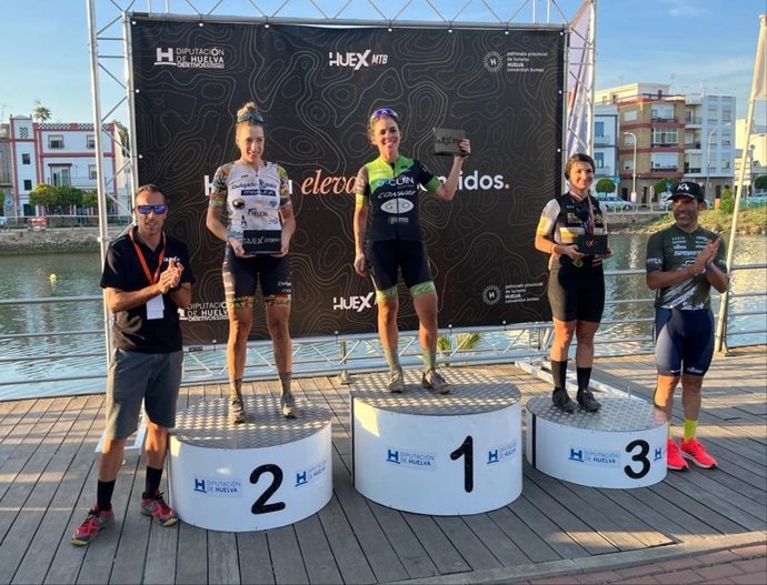 Podio de la HUEX Extrema 2022