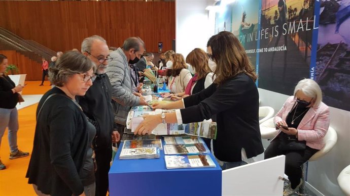 Diputación de Almería comparte la excelencia turística de 'Costa de Almería' en 'Expovaciones' de Bilbao