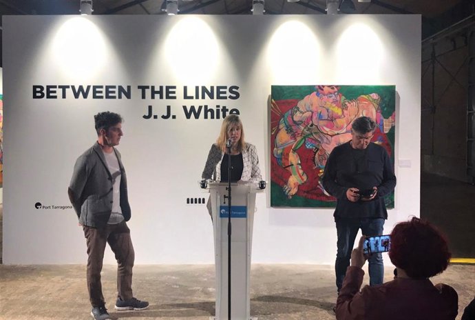 Inauguració de l'exposició 'Límits' de la gestora cultural, pintora i dibuixant de realisme Roser Oduber