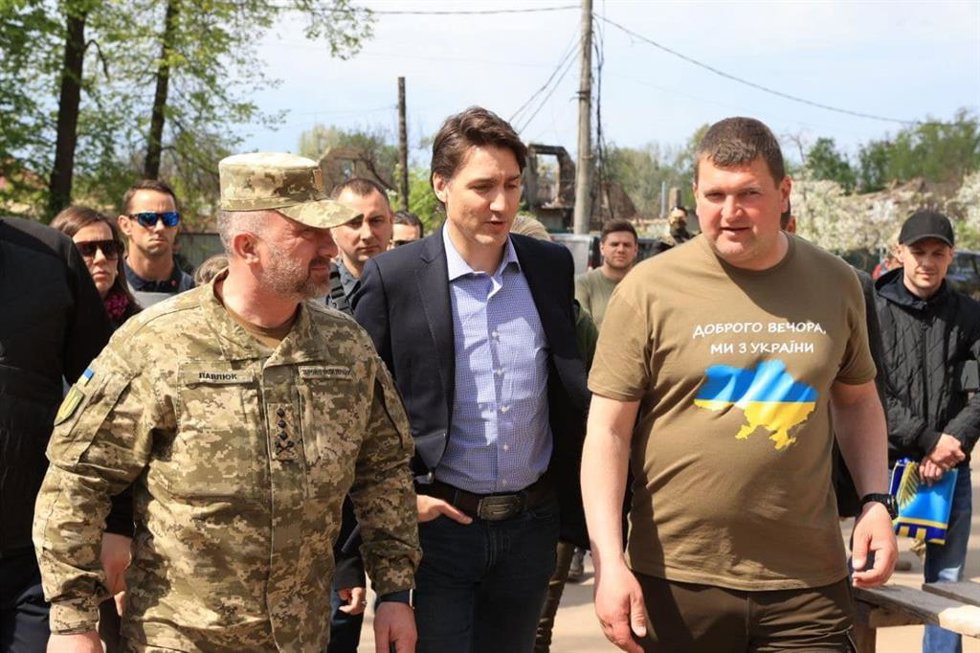 El primer ministro de Canadá, Justin Trudeau, en Irpin, Ucrania