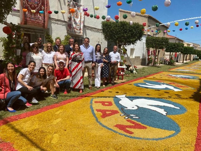 Carmen Crespo, consejera de Agricultura, en las fiestas de Tíjola