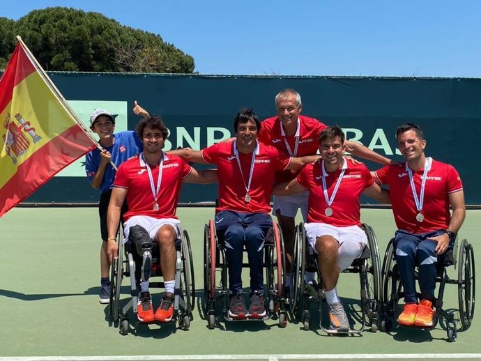 La selección española de tenis en silla tras quedar subcampeona de la Copa del Mundo 2022