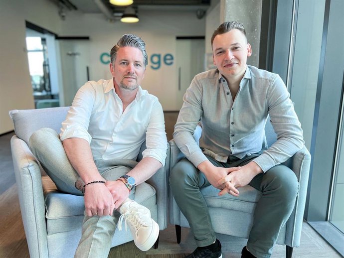 Ronald (izquierda) junto a Kristjan (derecha).