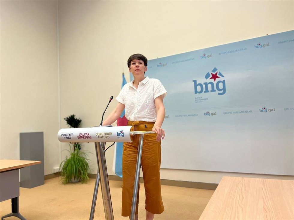 La portavoz nacional del BNG, Ana Pontón, en rueda de prensa este lunes, en vísperas del arranque del debate de investidura de Alfonso Rueda