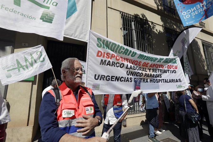 Concentración promovida por el Sindicato Médico Andaluz en Málaga por la situación de la Atención Primaria